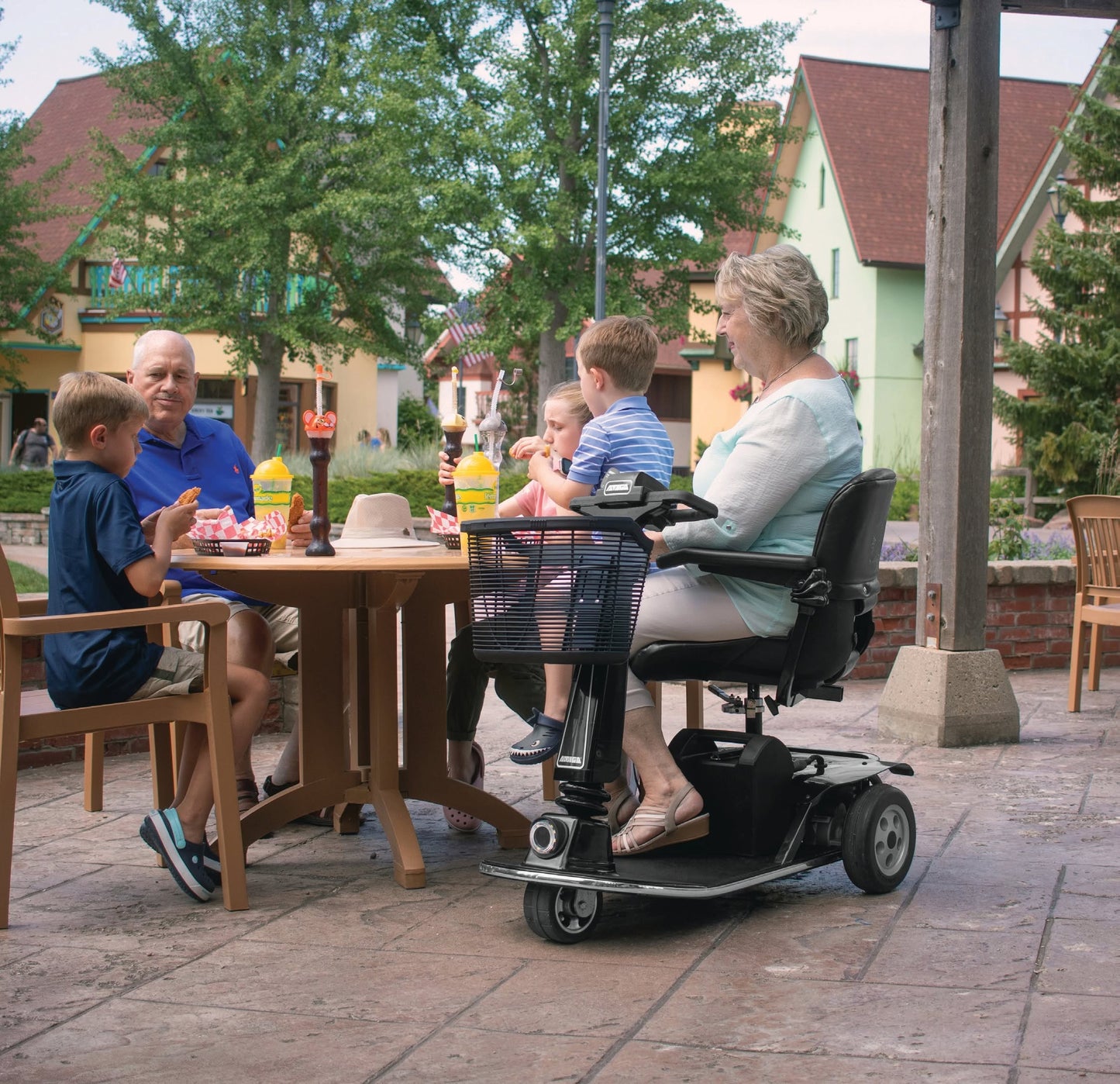 Amigo Mobility - VIVA Electric 3-Wheel Mobility Scooter