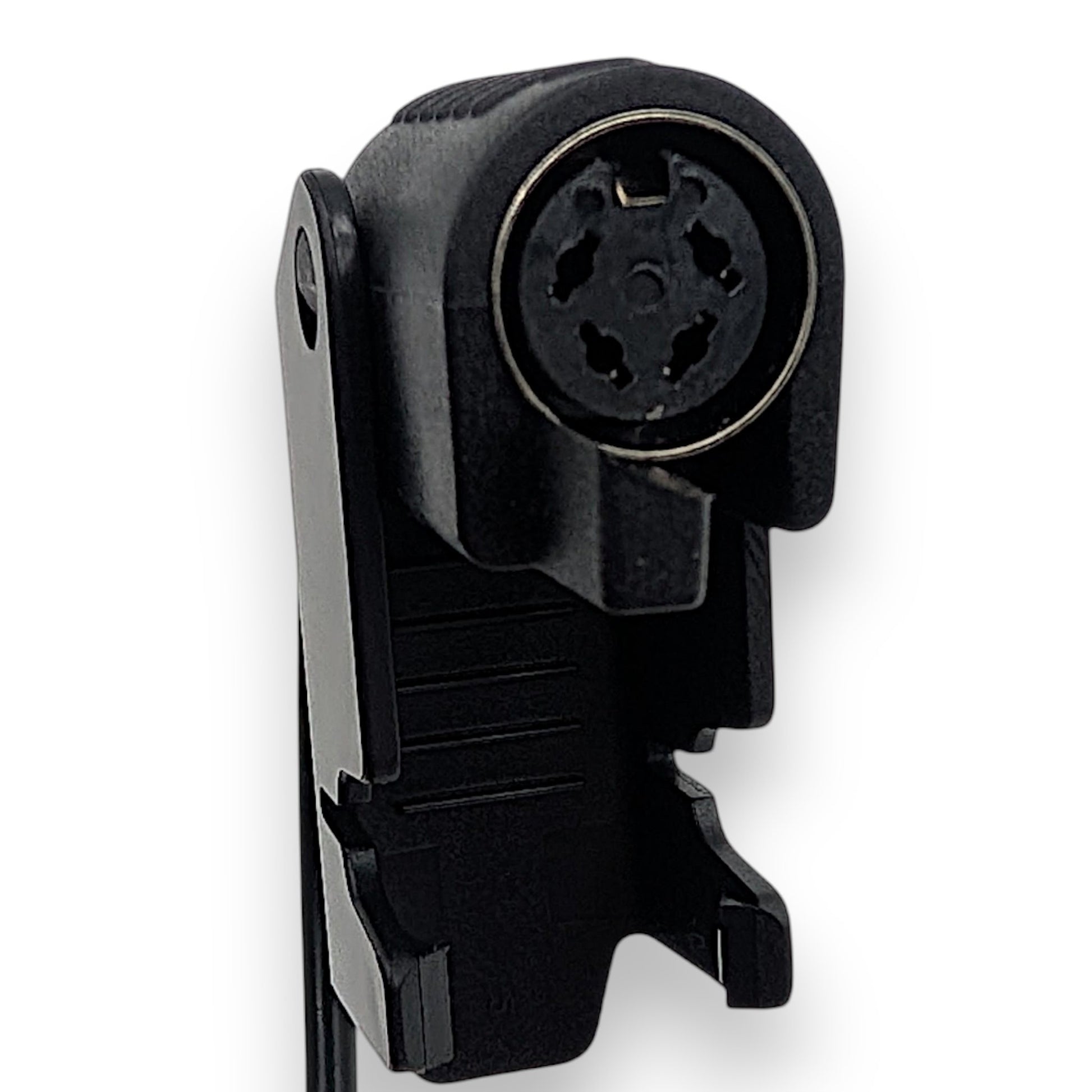 female 4 pin connector closeup