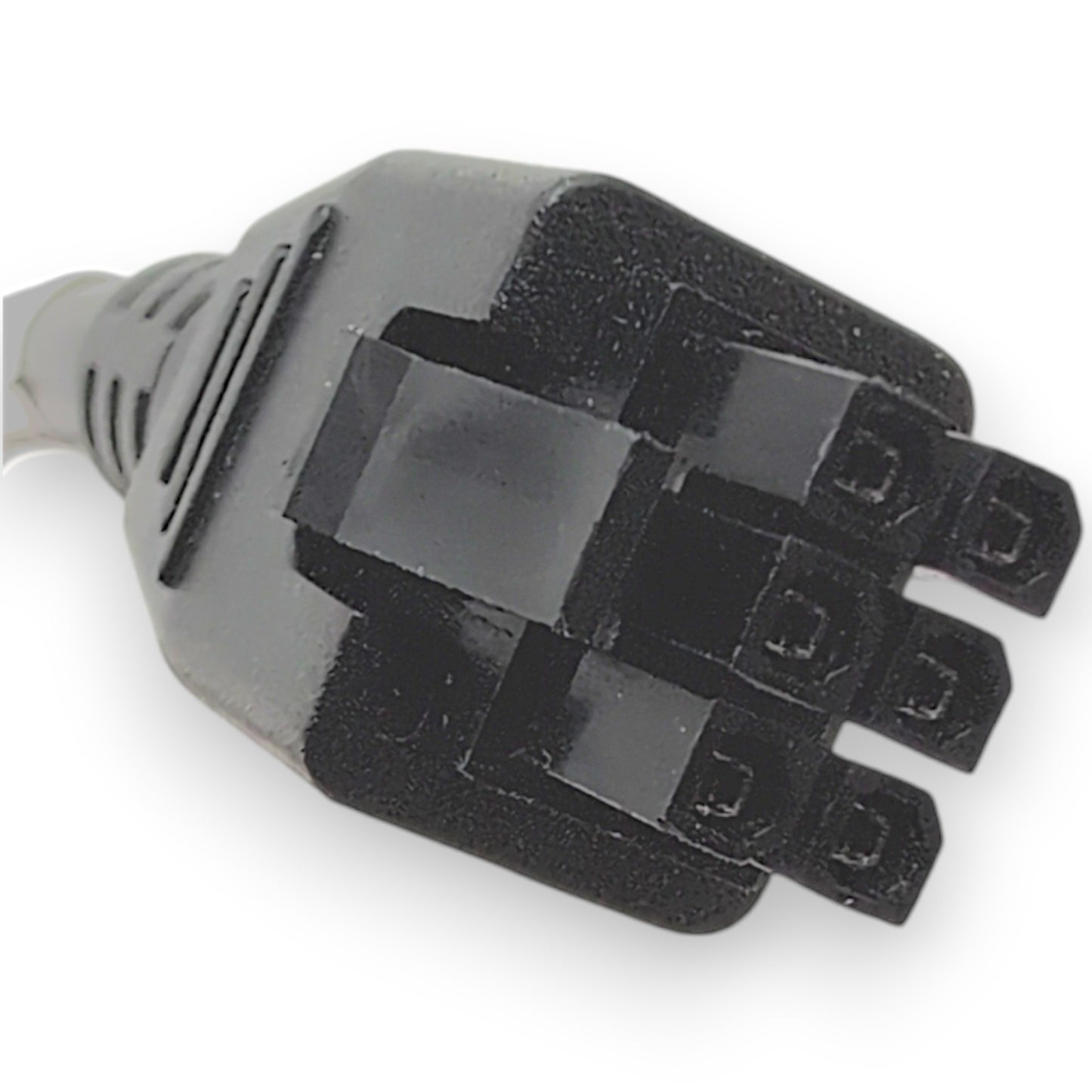 Closeup of 6 pin female connector
