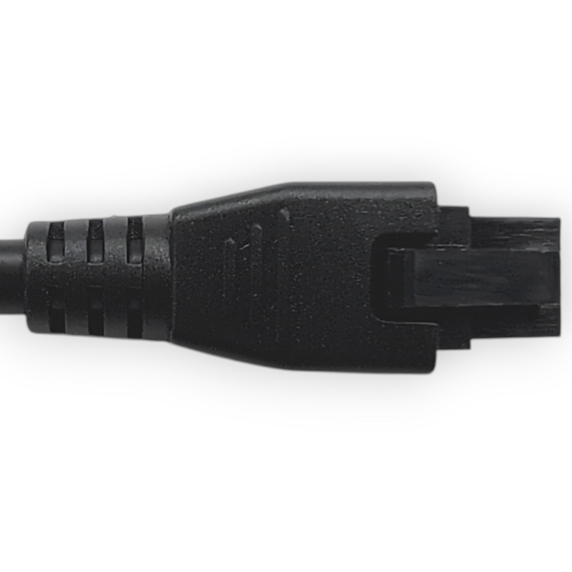 top of 6 pin female connector with clip