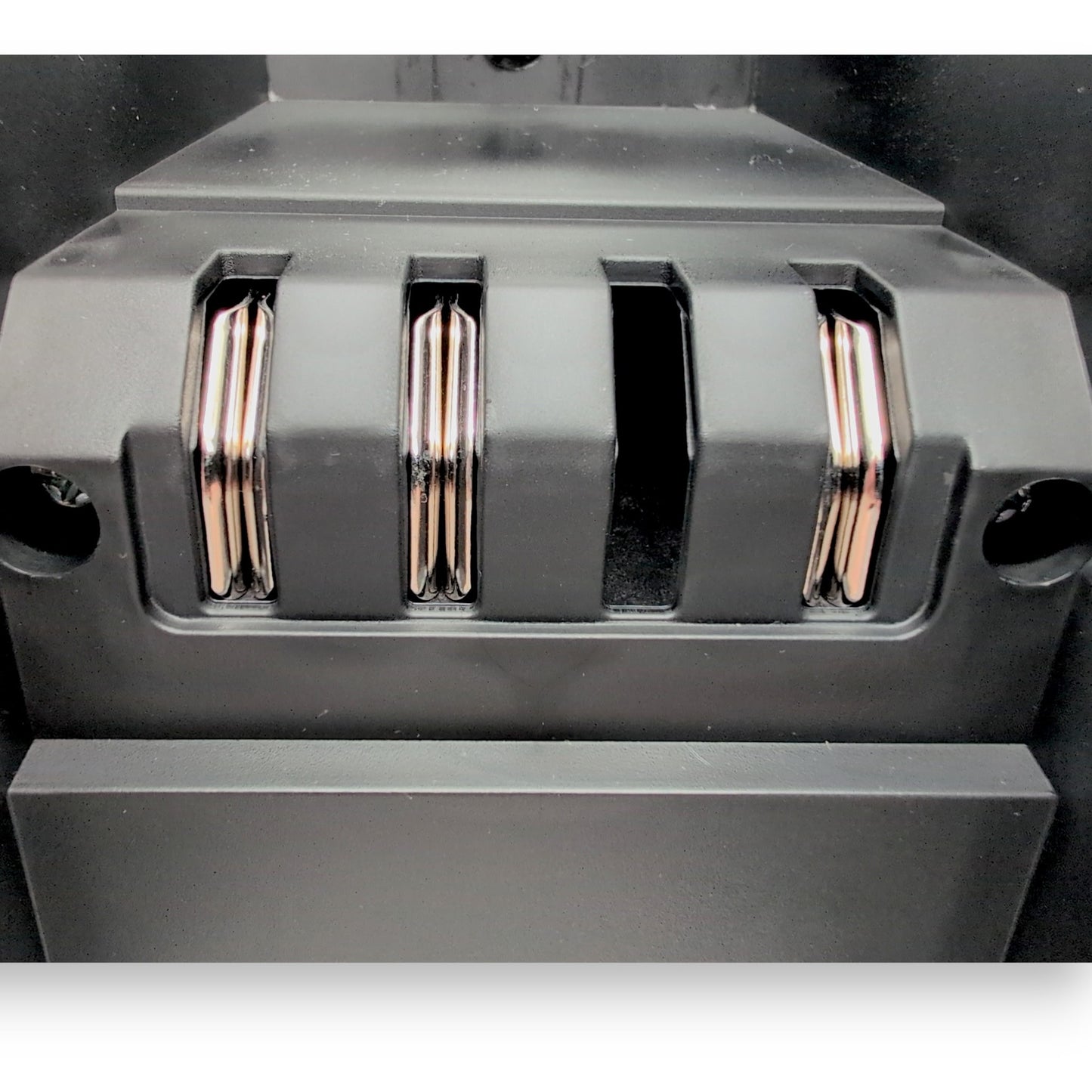 closeup of the connector that fits into the scootter when in use