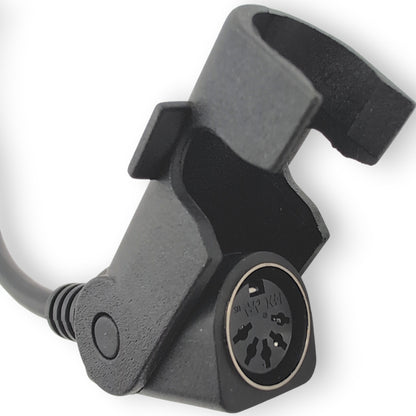 close up view of 5 pin female connector with clamp