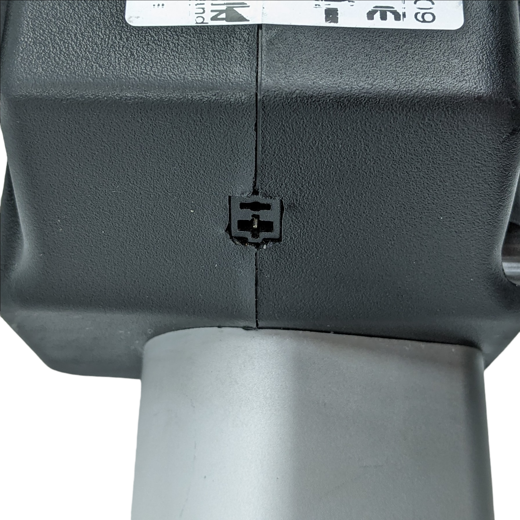 2-pin female port. This connects to another motor