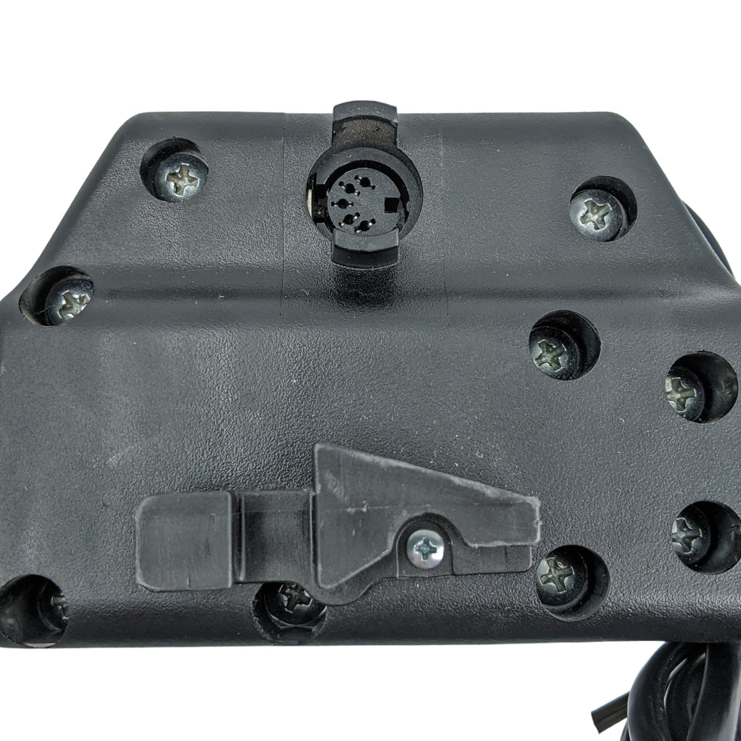 5-pin female port for remote hand control extension cable